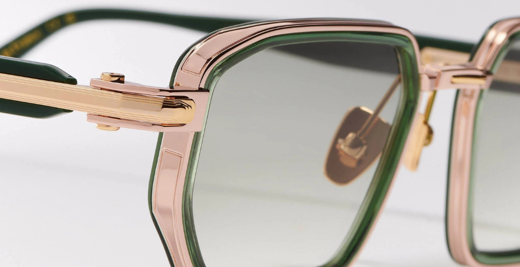 John Dalia Miles | C432 - Luxussonnenbrille mit rosegoldenem Rahmen und grünen Gläsern.