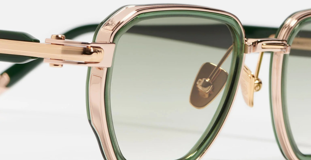 John Dalia Richy | C432 - Luxussonnenbrille mit roségoldenem Rahmen und grünen Gläsern, eckigen Gläsern aus Titan&amp;Acetat