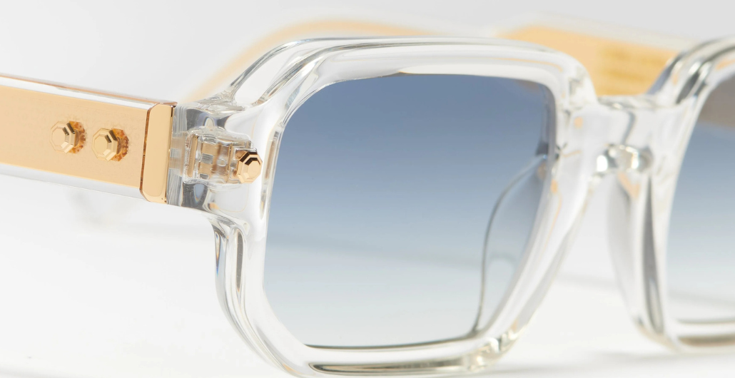 John Dalia P19 | C190 - Luxussonnenbrille mit transparentem Rahmen und blauen Gläsern. Eckig und aus Acetat