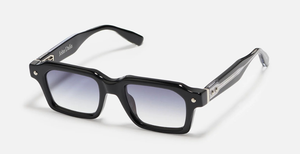 John Dalia P19 | C605 - Luxussonnenbrille mit schwarzen Rahmen und blauen Gläsern. Eckig und aus Acetat