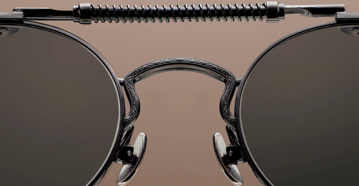Matsuda 2809H-V2 | Brushed Ruthenium-Bordeaux Luxussonnenbrille graue Rahmen und graue Gläser