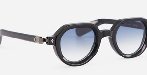 Elnat | N/AS-1 - luxuriöse Sonnenbrille in schwarz mit blauen verlaufsgläsern, gefertigt in Japan