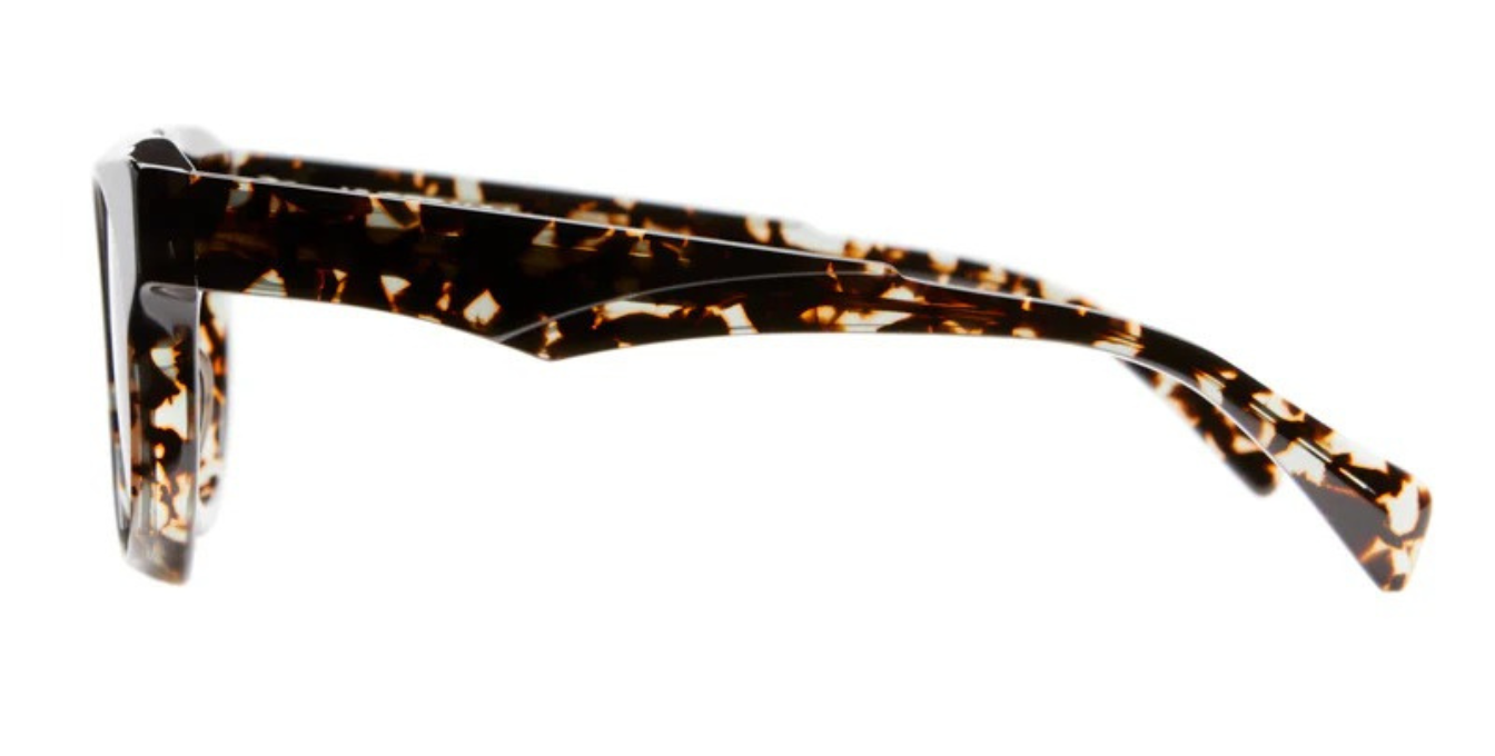 Kuboraum U1 GYH mit runde Sonnenbrille mit gelben Gläsern 