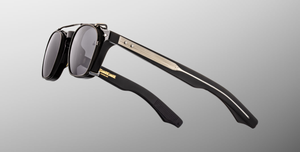 jacques marie mage zephirin 47 clip on black eckiger sonnenclip aus titan in schwarz mit schwarzen gläsern, hergestellt in japan