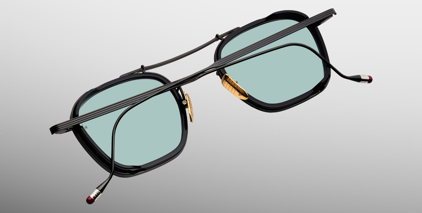 jacques marie mage baudelaire 2 paon eckige sonnenbrille aus titan und acetat in schwarz und silber mit türkisen gläsern