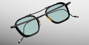 jacques marie mage baudelaire 2 paon eckige sonnenbrille aus titan und acetat in schwarz und silber mit türkisen gläsern
