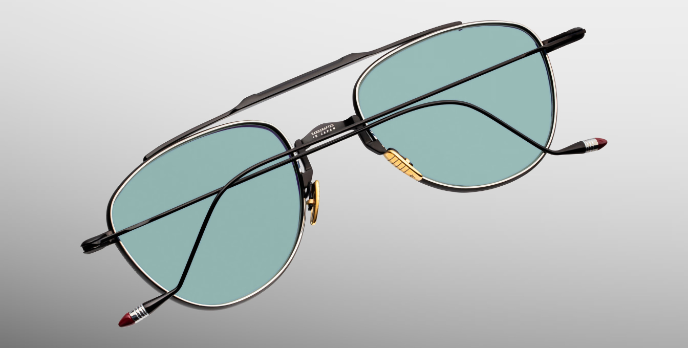 jacques marie mage flynn paon aviator sonnenbrille aus titan in schwarz mit türkisen gläsern