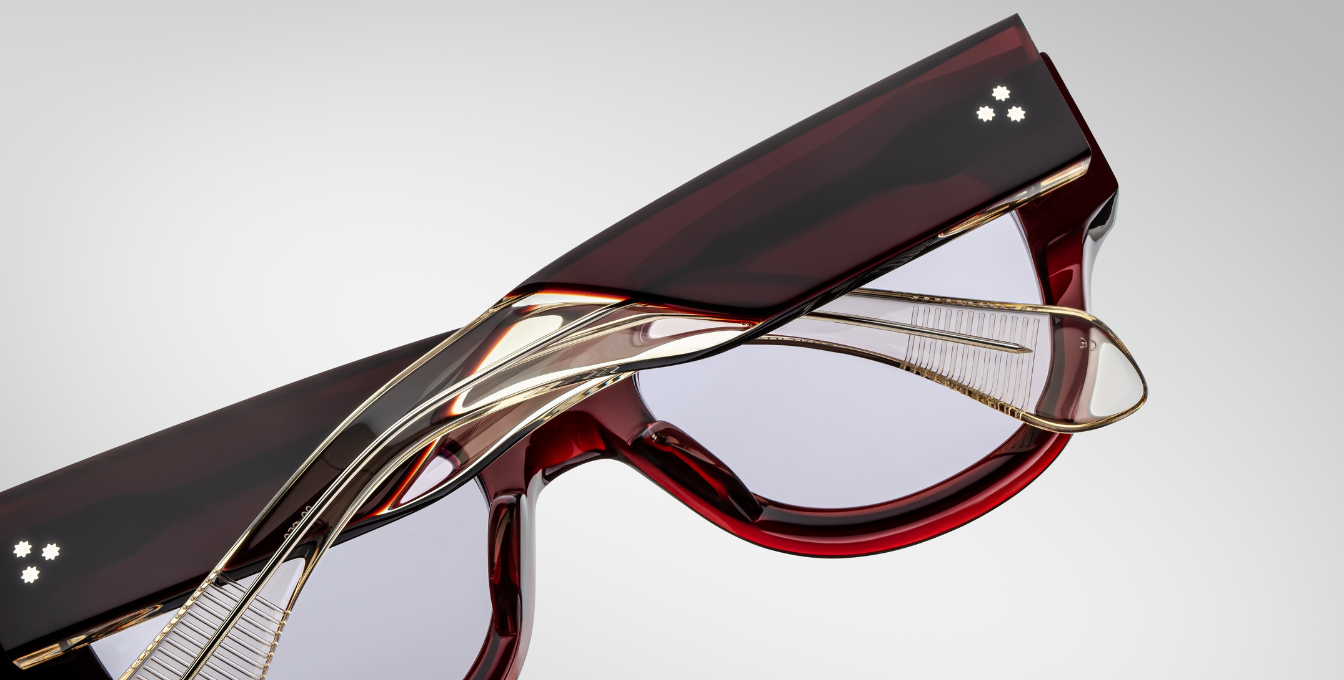 jacques marie mage chelsea cherry eckige sonnenbrille in rot mit violetten gläsern
