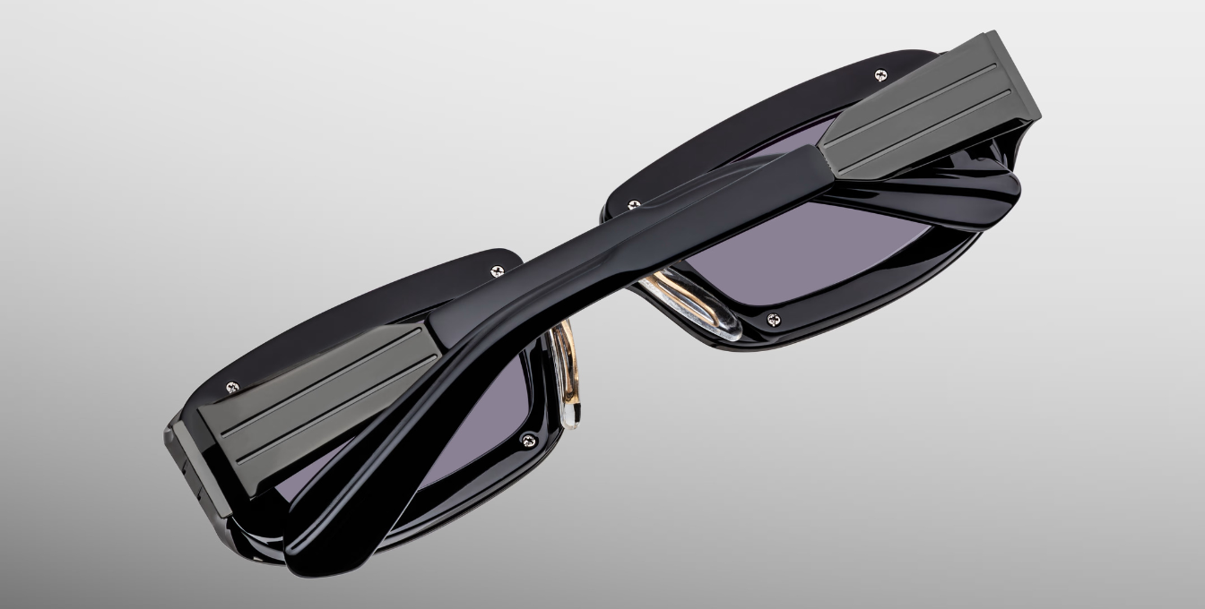 jacques marie mage ryder black eckige sonnenbrille aus titan in schwarz mit grauen gläsern