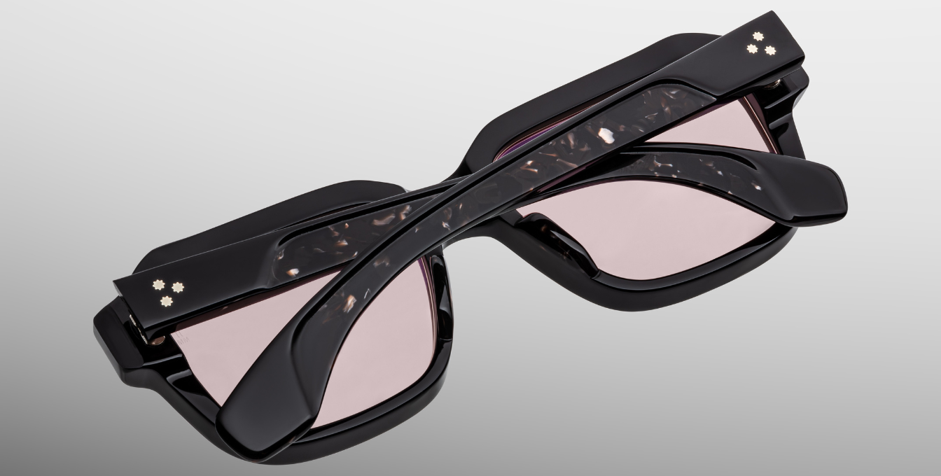 jacques marie mage vivienne willow eckige sonnenbrille in schwarz mit rosa gläsern