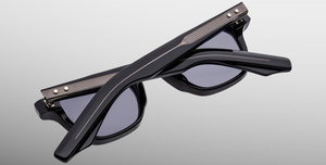 jacques marie mage zephirin raven eckige sonnenbrille in schwarz mit grauen gläsern