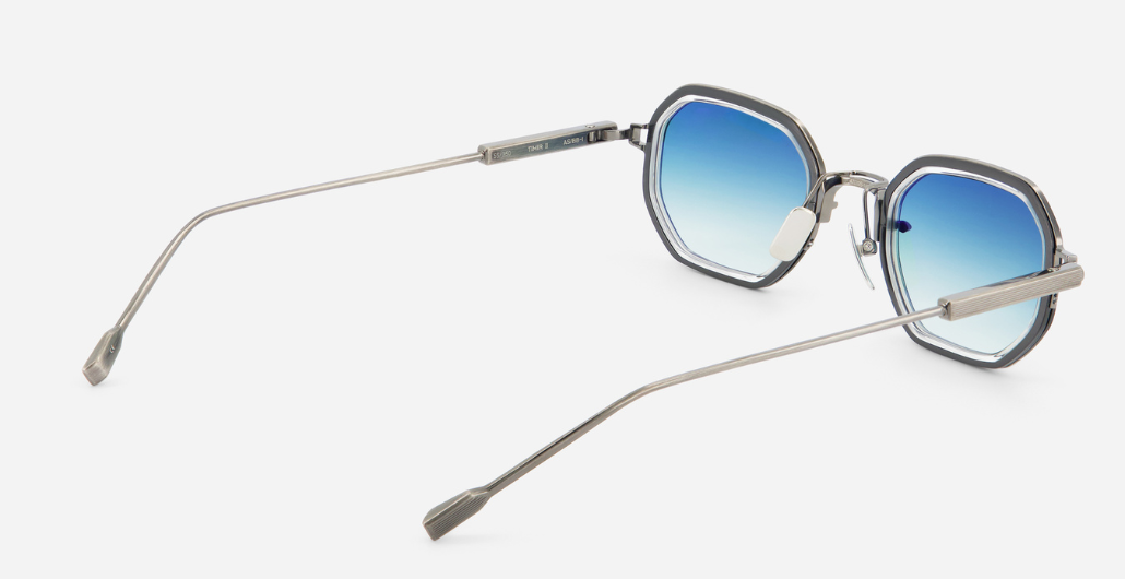 sato timir II as/bb-1 rechteckige sonnenbrille aus titan in silber und schwarz mit blauen verlaufsgläsern