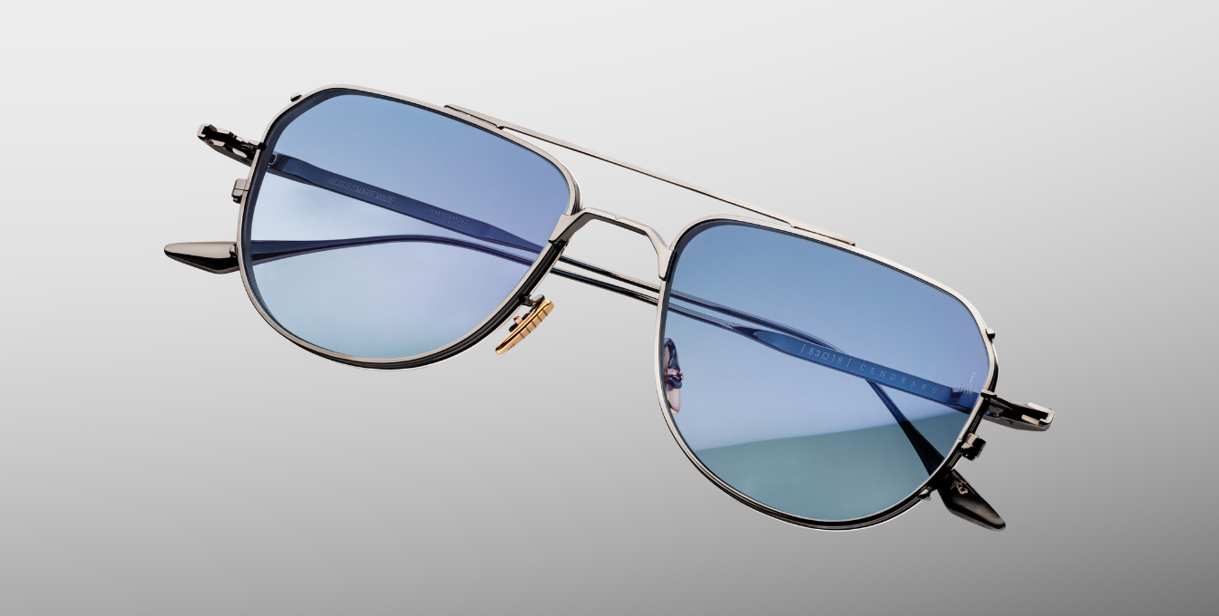 jacques marie mage cendrars antique silver aviator sonnenbrille aus titan in gunmetal und silber mit blauen verlaufsgläsern