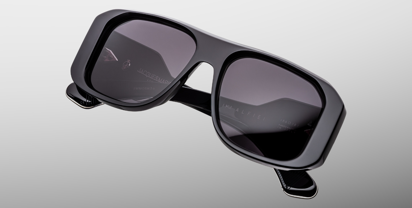 jacques marie mage alfie shadow eckige sonnenbrille in schwarz mit dunkelgrauen gläsern