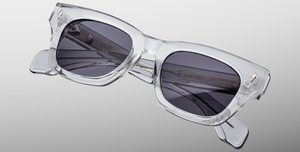 jacques marie mage dealan sulfur eckige sonnenbrille in grau transparent mit grauen gläsern