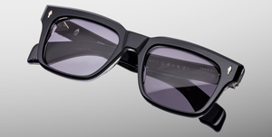 jacques marie mage torino hudson eckige sonnenbrille in einem dunklen blaue mit violetten gläsern
