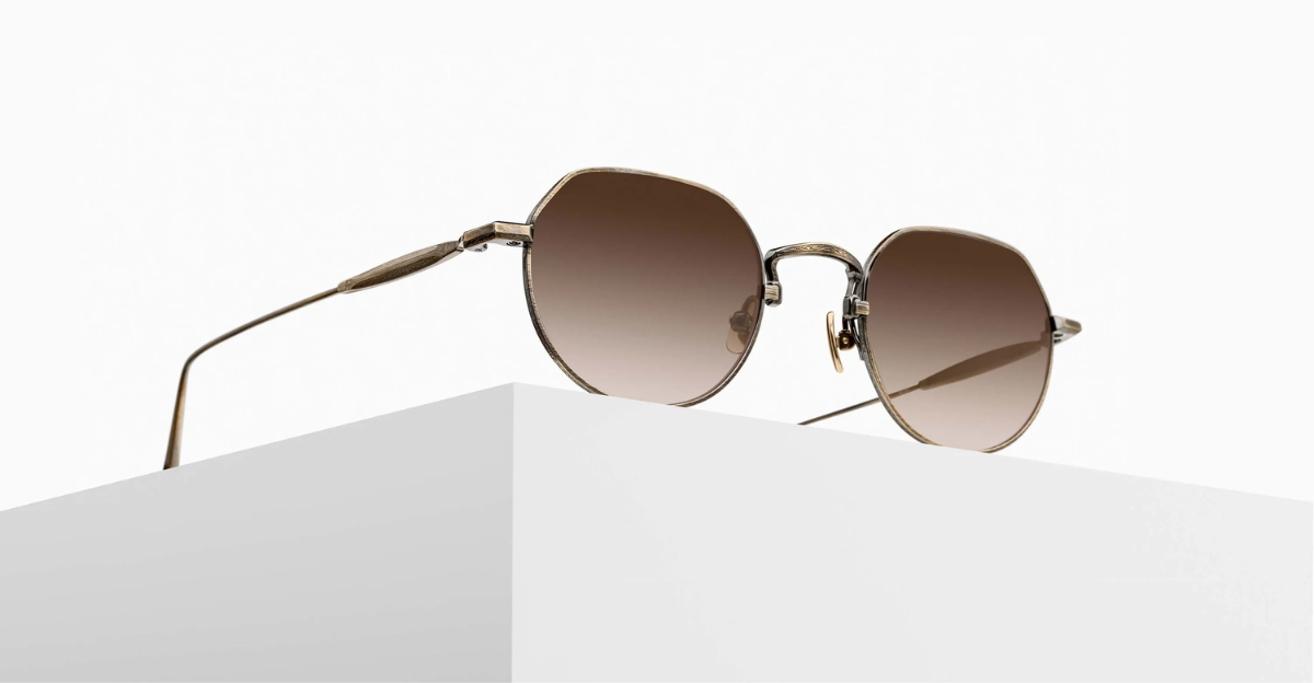matsuda M3167 antique gold snnenbrille aus titan in gold mit braunen verlaufsgläsern