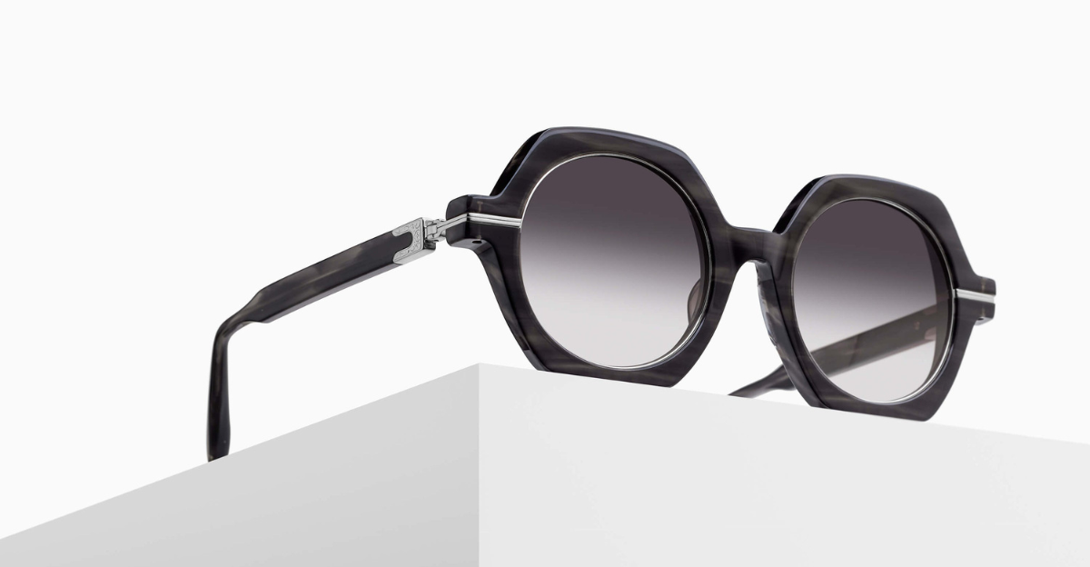 matsuda m2072 black stripe brushed silver eckige sonnenbrille in schwarz grau mit grauen verlaufsgläser