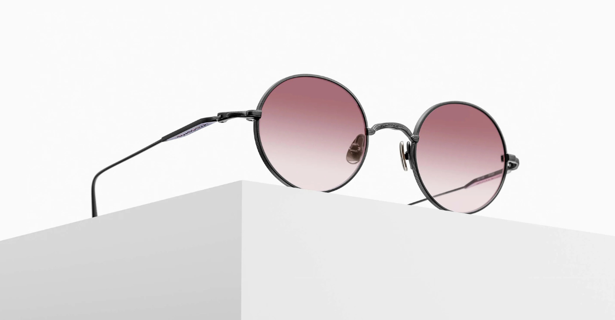 matsuda m3168 matte black runde sonnenbrille aus titan in schwarz mit rosa verlaufenden gläsern