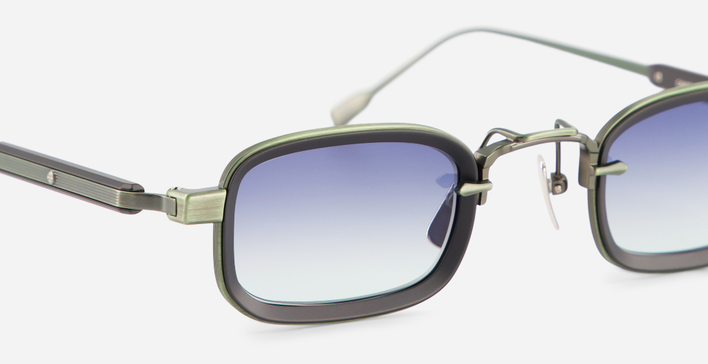 sato canicula mg/b-1 rechteckige sonnenbrille aus titan in matt grün und matt schwarz mit blauen verlaufsgläsern