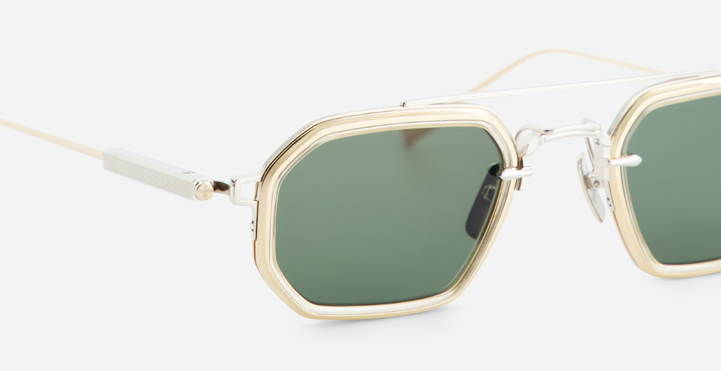 sato kursa p/lg-1 rechteckige sonnenbrille mit doppelsteg aus titan in silber und gold mit grünen gläsern