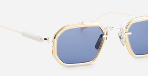 sato kursa p/rg-1 rechteckige sonnenbrille mit doppelsteg aus titan in silber und rosegold mit blauen gläsern