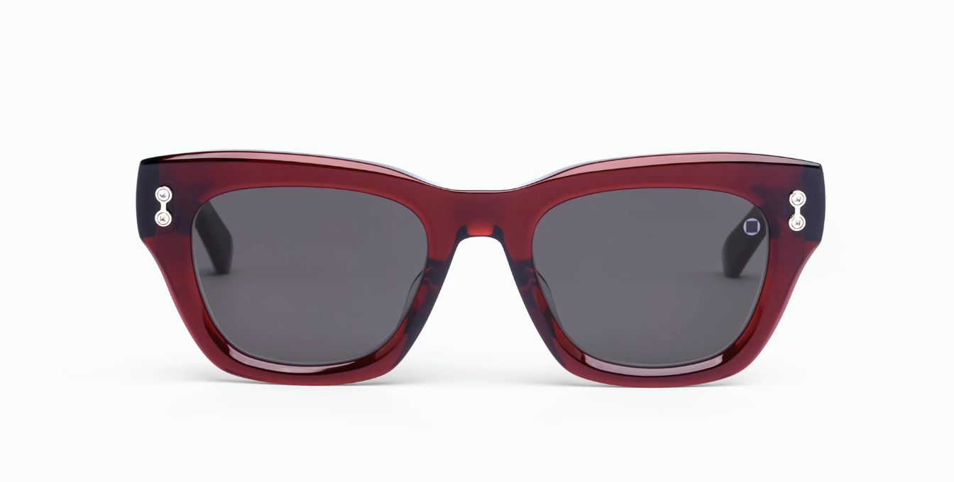 akoni nebula crystal bordeaux cateye sonnenbrille in weinrot mit grauen gläsern