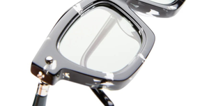 kuboraum P25 WHM eckige sonnenbrille in transparenten havana mit hellgrünen gläsern