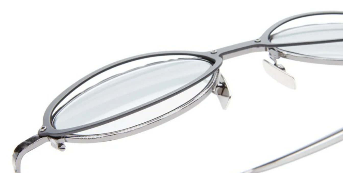 kuboraum h18 bm ovale sonnenbrille in matt schwarz und gun metal mit hellgrauen gläsern