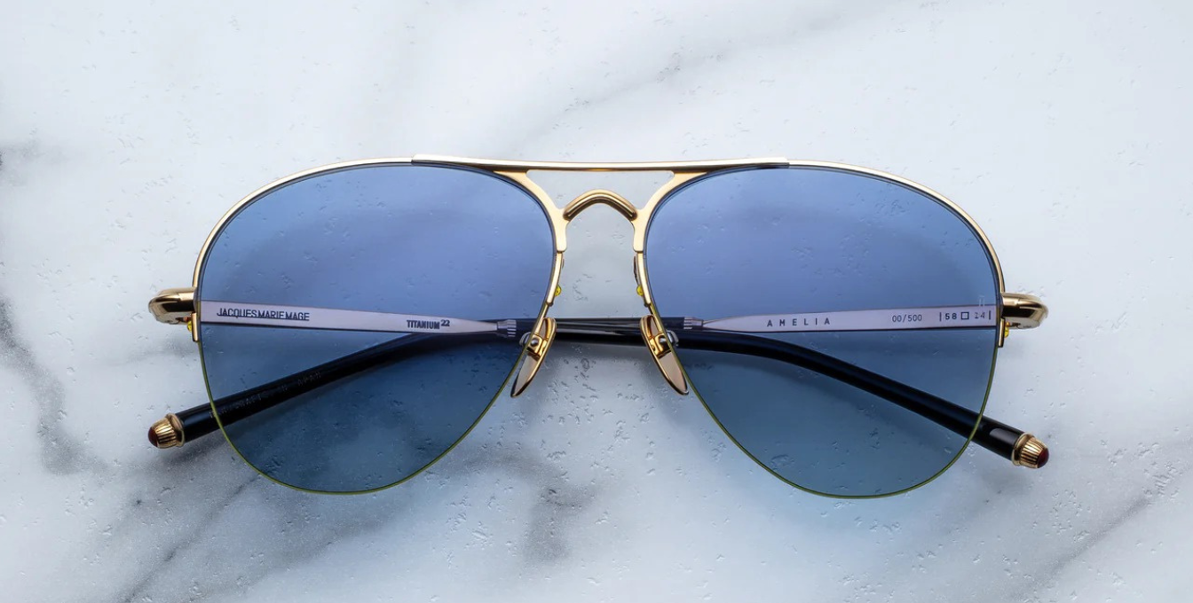 jacques marie mage amelia gold, pilotensonnenbrille in gold mit blauen verlaufsgläsern