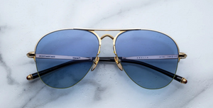 jacques marie mage amelia gold, pilotensonnenbrille in gold mit blauen verlaufsgläsern