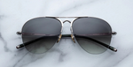 jacques marie mage amelia viper, pilotensonnenbrille in silber mit grünen verklaufsgläser