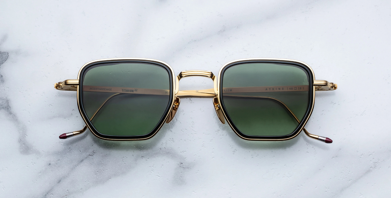 jacques marie mage atkins musket eckige sonnenbrille in gold und grün und grünen gläsern