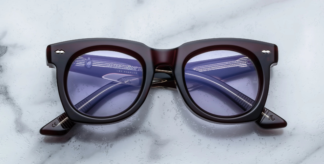jacques marie mage ava cherry eckige sonnenbrille mit roten acetat und violetten gläsern