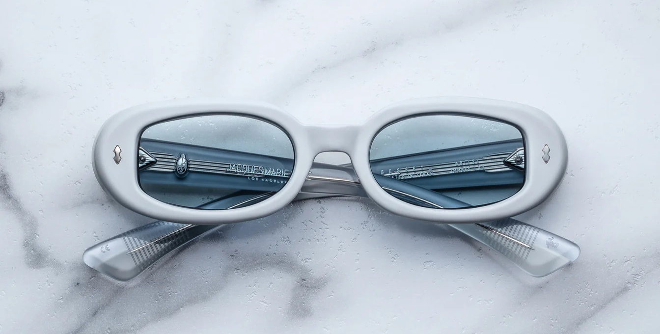jacques marie mage besset sky suede ovale sonnenbrille in matt blau mit blauen gläsern