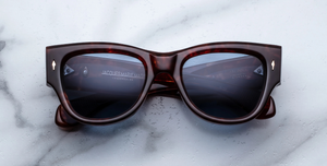 jacques marie mage chelsea breccia eckige sonnenbrille in havana mit blauen gläsern