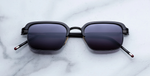 jacques marie mage comanche corbeau rechteckige sonnenbrille aus Titan und acetat in schwarz mit silber und grauen gläsern