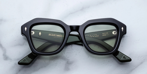 jacques marie mage eichler cobra eckicge sonnenbrille in schwarz mit grünen gläsern