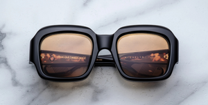 jacques marie mage evelyn monday eckige sonnenbrille in schwarz und havana mit orangenen gläsern