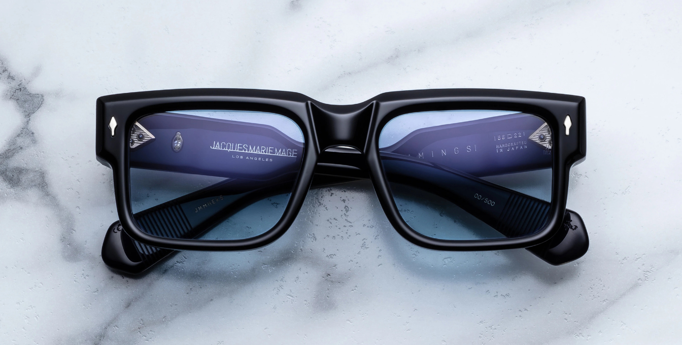 jacques marie mage hemmings obscure eckige sonnenbrille in schwarz mit hellblauen gläsern