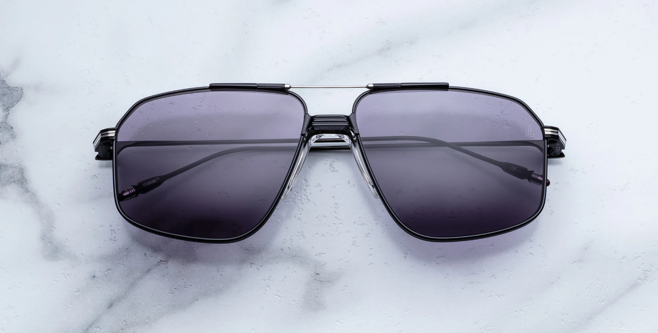jacques marie mage jagger corbeau aviator sonnenbrille aus titan in matt schwarz mit grauen gläsern