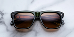 jacques marie mage yves borneo eckige sonnenbrille in grün mit orangenen gläsern
