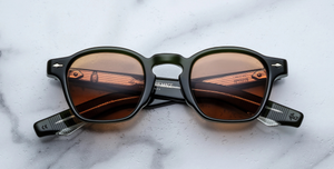 jacques marie mage zephirin borneo eckige sonnenbrille in grün aus acetat mit orangenen gläsern , handgefertigt in japan