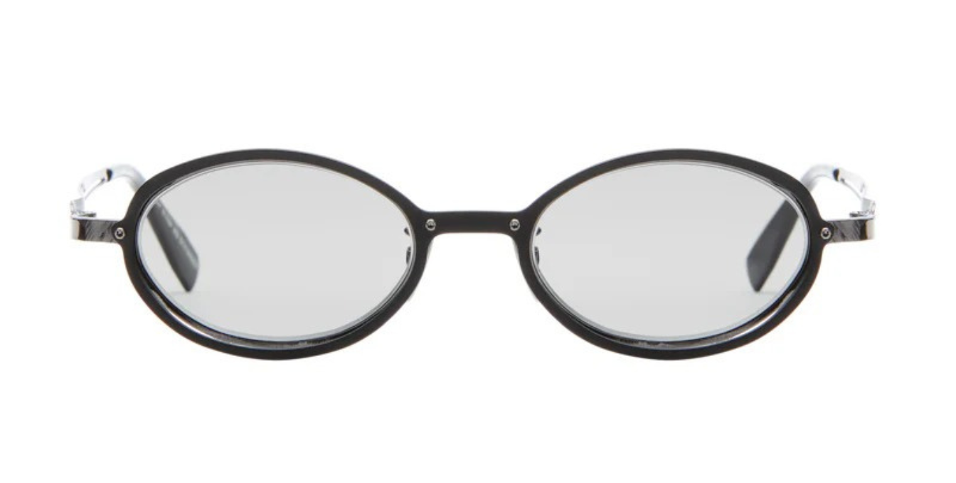 kuboraum h18 bm ovale sonnenbrille in matt schwarz und gun metal mit hellgrauen gläsern