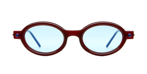 kuboraum p6 mh ovale sonnenbrille in mahagoni mit hellblauen gläsern