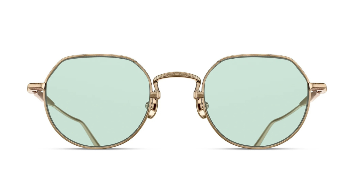 matsuda m3167 brushed gold sonnenbrille aus titan in gold mit grünen gläsern