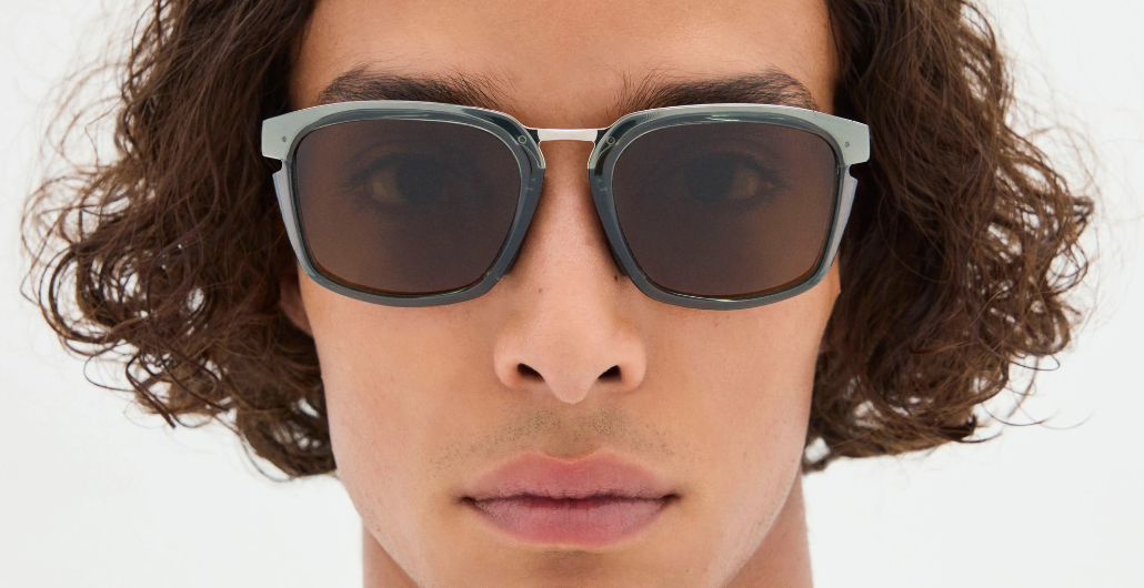 district vision keita mint front men