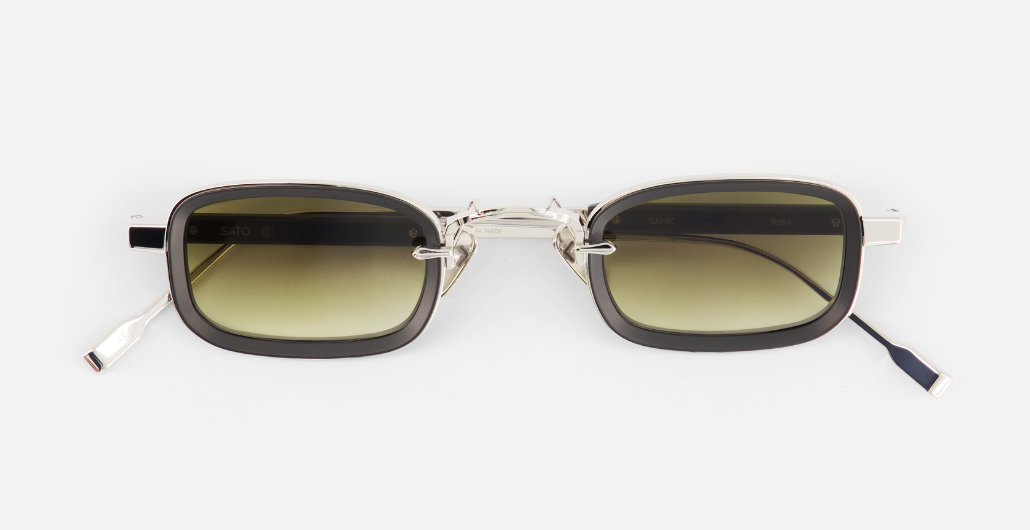 sato canicula p/b-1 rechteckige sonnenbrille aus titan in platinum und matt schwarz mit grünen verlaufsgläsern