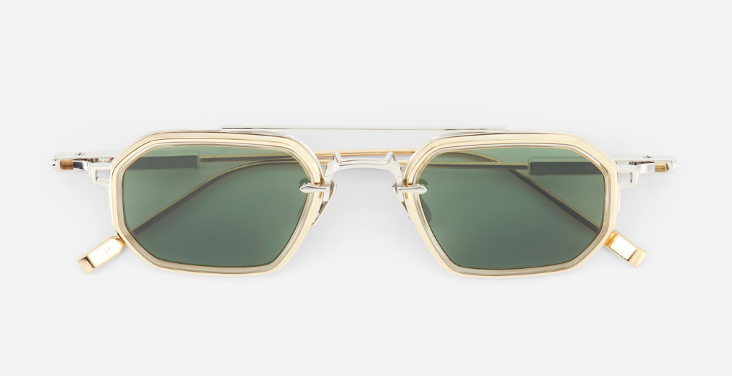 sato kursa p/lg-1 rechteckige sonnenbrille mit doppelsteg aus titan in silber und gold mit grünen gläsern