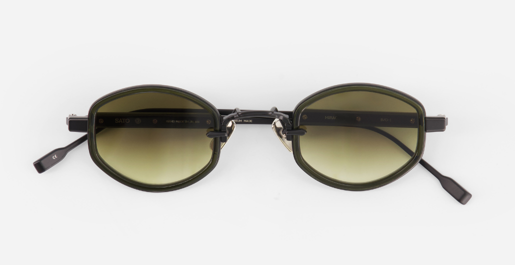 sato mirac b/o-1 ovale sonnenbrille aus titan in matt schwarz & olive mit olive farbenen Verlaufsgläsern